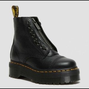 Dr. Marten’s Sinclair Black Nappa Leather Platform Combat Boots US 7 UK 5 EU 38